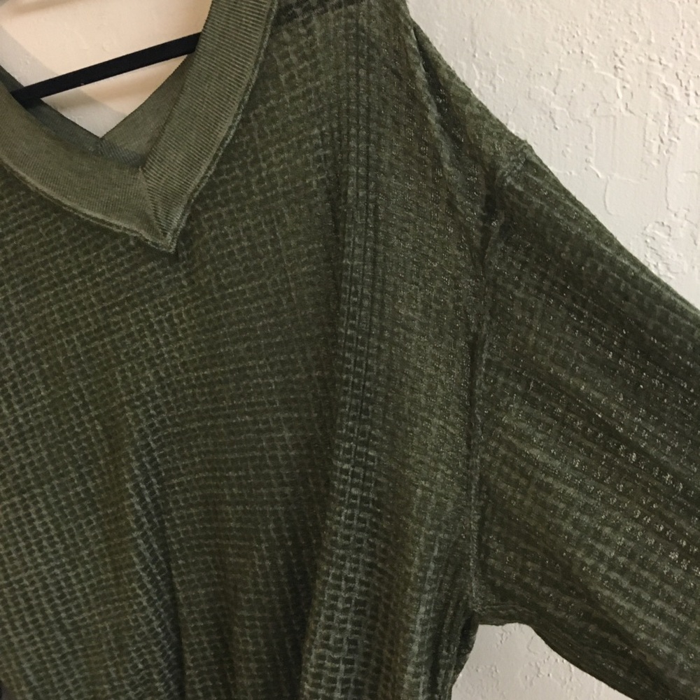 We The Free Oversized Sweater Size Small Green V Neck Lightweight Boho - Picture 5 of 12